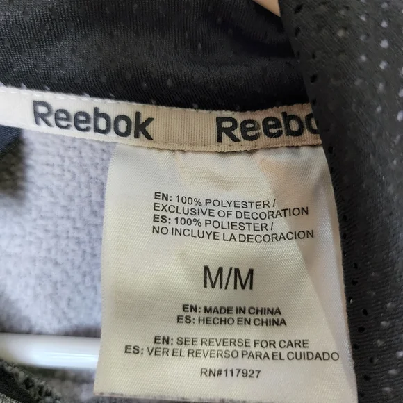 Reebok Jackets hooded size medium Color gray - Picture 8 of 8